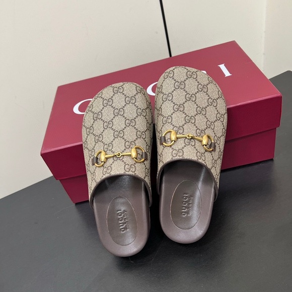 Gucci Women's Tan GG Canvas Mules with Gold Accents - Picture 5 of 5